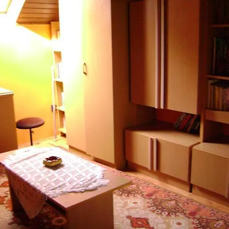 éva Apartman Appartamento